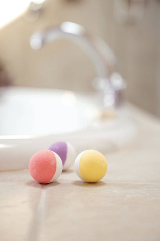In a Fizzy Mini Bath Bombs