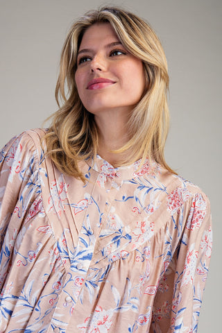 Whit Floral Top